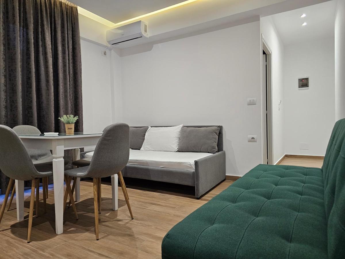 Vila 31 Sarandë Exterior foto